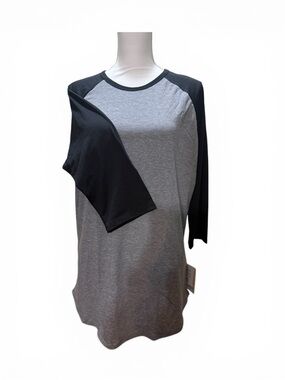 LuLaRoe Gray Body with Black 3/4 sleeves size XL